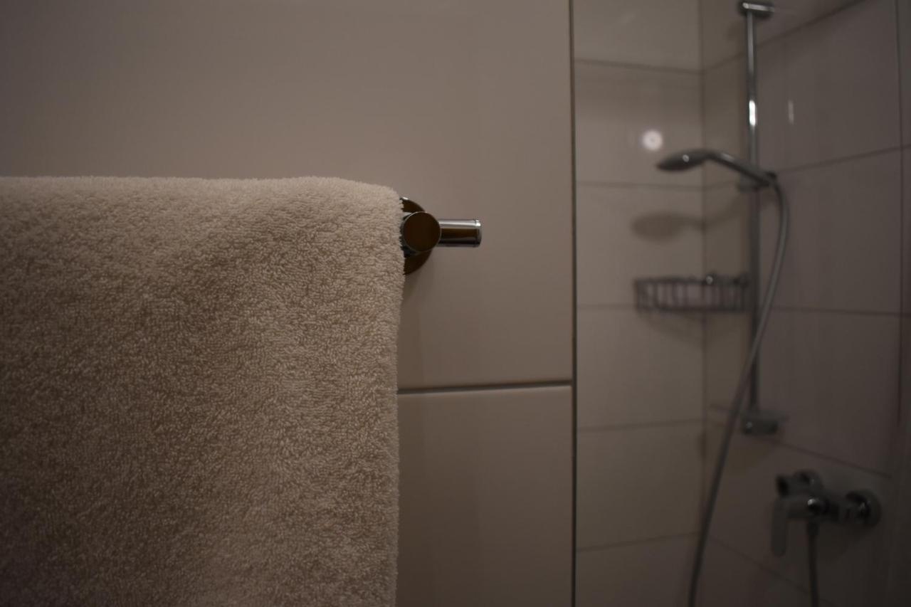 Einzelzimmer mit eigenem Bad